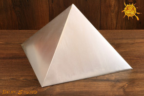 Piramida Aluminiowa  wys. 15 cm
