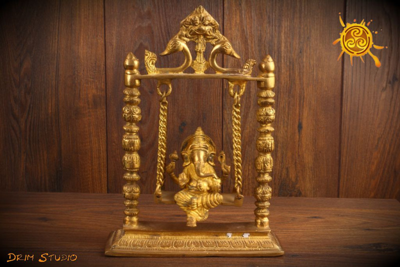 Ganesha Ganesza na huśtawce - usuwa przeszkody, zapewnia powodzenie, obfitość i dobrobyt